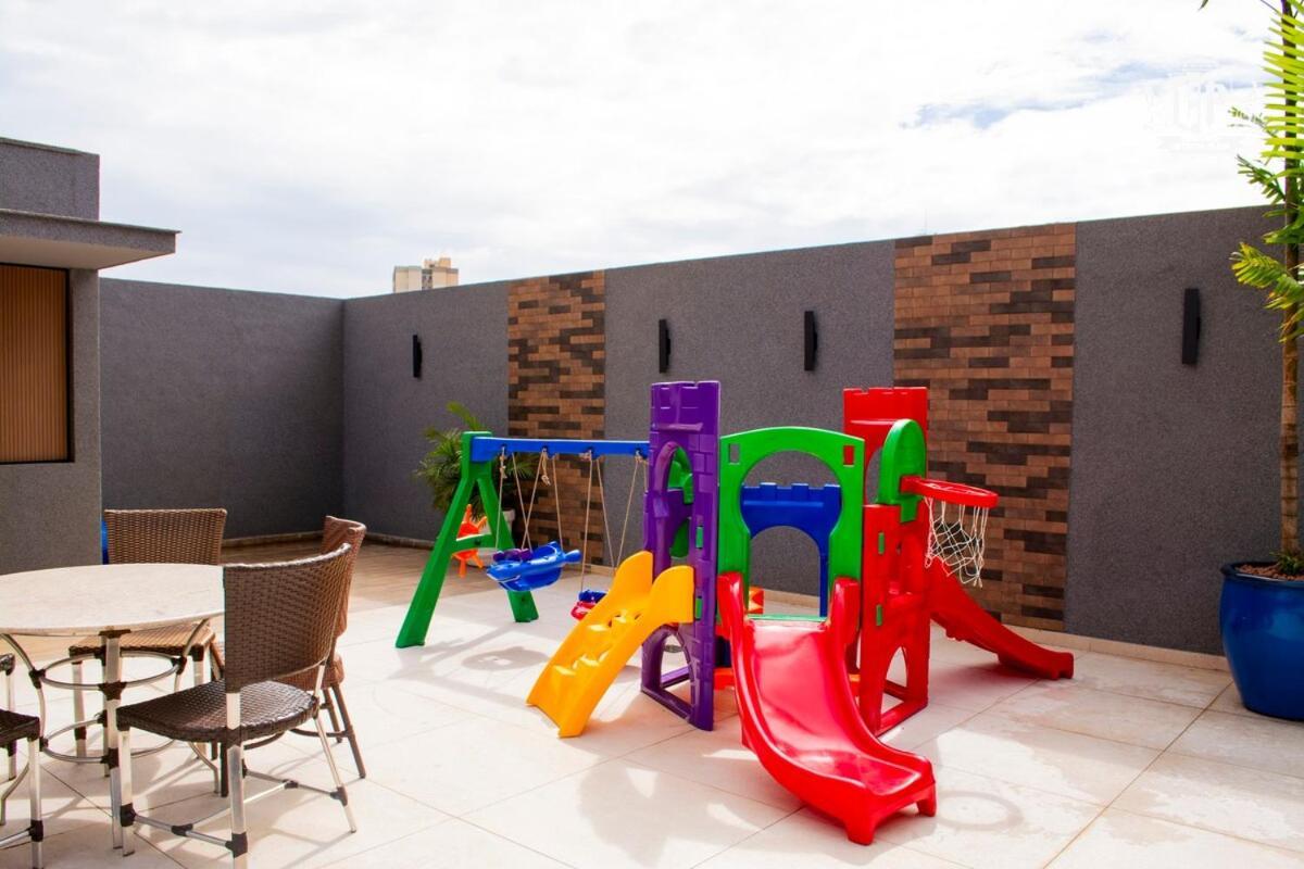Elegancia & Conforto Flat Mobiliado Goiania Bagian luar foto